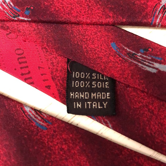 Valentino Tie / Red - Picture 5 of 8